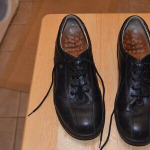 Finn Comfort Shoe, Women's size 7, Black